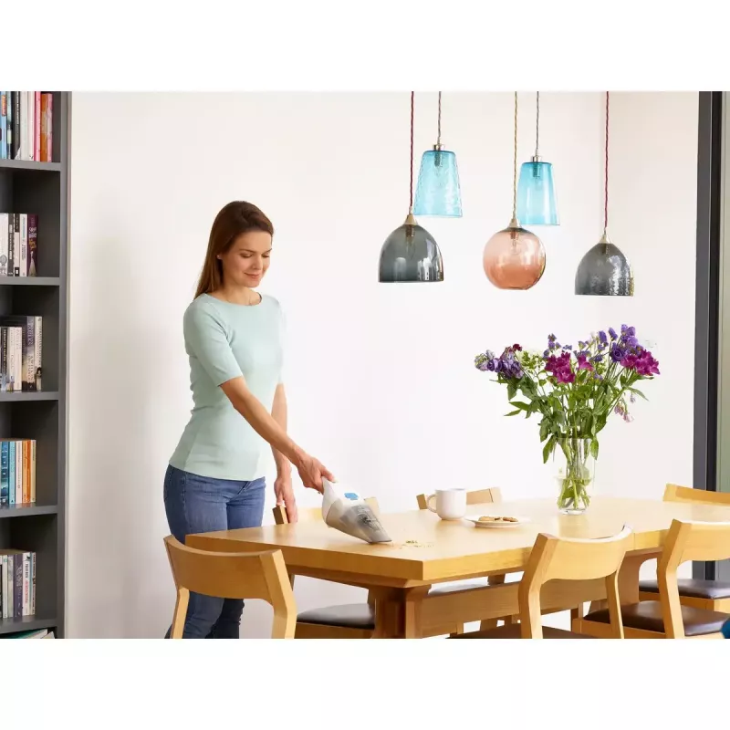 Bezvadu rokas putekļsūcējs Black & Decker NVC115JL-QW, bez maisa, 0.325 L, 3.6 V Li-Ion 1.5 Ah, 9 min darbības, 529 g