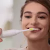 Vibrējoša zobu birste Silk'n ToothWave - Balta