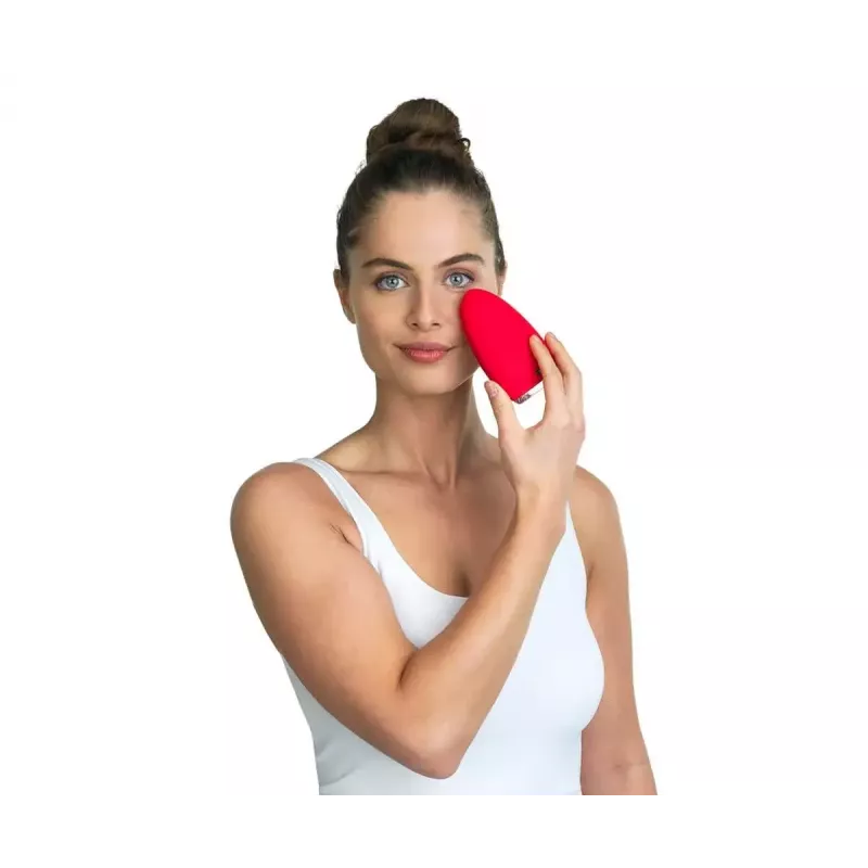 Vibrējoša sejas tīrīšanas birstīte Silk'n BRIGHT sarkana