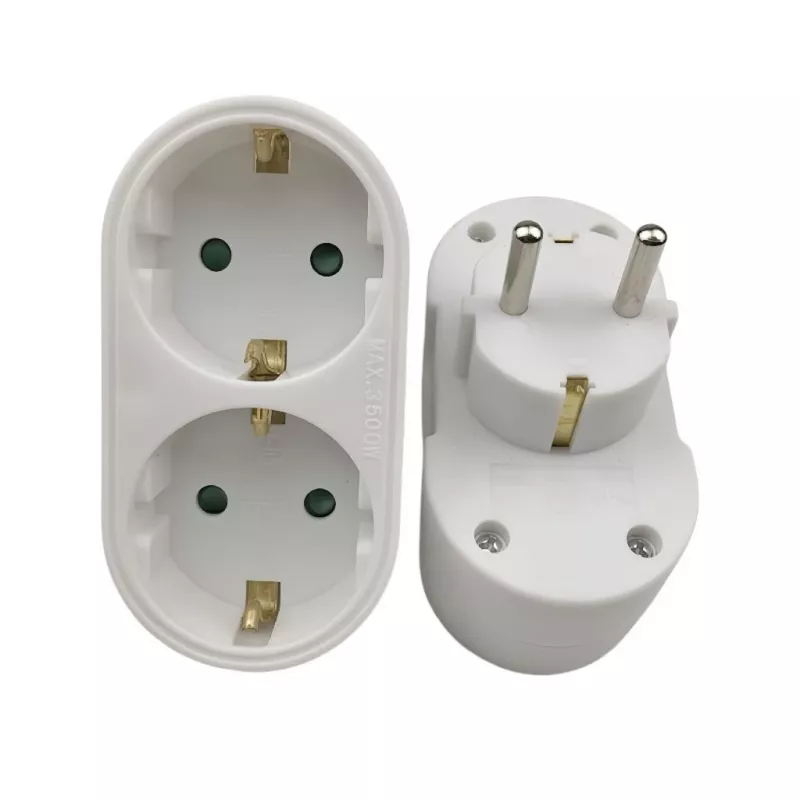 Strāvas sadalītājs MicroConnect PESCHPLUG2 — Schuko adapteris ar 2 izejām