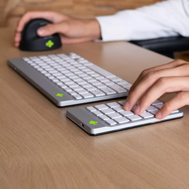 R-Go Tools Ciparu tastatūra R-Go Numpad Break, ergonomiska ciparu tastatūra ar pārtraukuma programmatūru, Bluetooth, balta