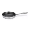 Universālā cepamā panna Maestro MR-1224-28 28 cm, trīsslāņu nerūsējošā tērauda korpuss, nepiedegošs pārklājums, indukcijai piemērota