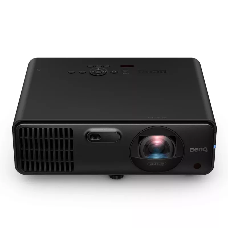 Īsmetiena projektors BenQ LK835ST — DLP 4K (4096×2400), 4000 ANSI lūmeni, lāzers, metiena koeficients 0.69–0.83, motorizēts fokuss, melns