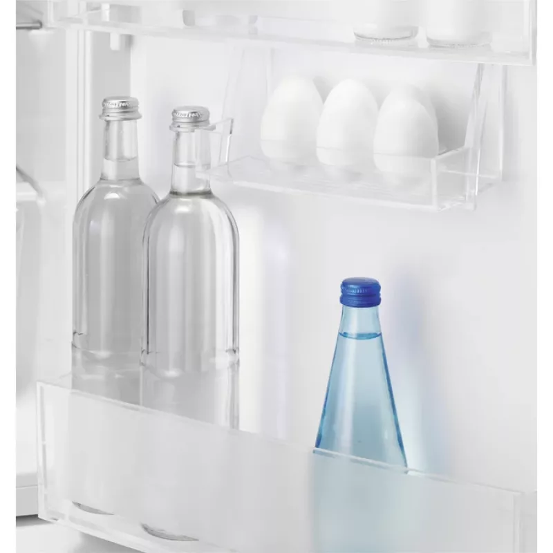 Iebūvējamais ledusskapis Electrolux LFB2AE88S1 — 278 L, augšējais saldētājs, 109 L dzesētājs, balts, atveramas durvis, 56 cm platums