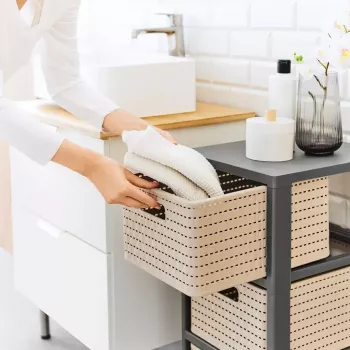 Plaukts rotho Country plastmasas uzglabāšanas plaukts ar 3 atvilktnēm, balts, 71.2×32.5×37.5 cm, tehnopolimērs, riteņi