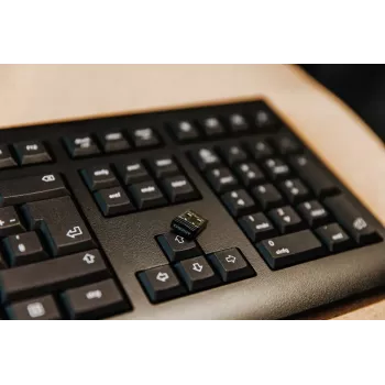 CHERRY KW 3000 bezvadu tastatūra Universāla RF Wireless QWERTY US International Melna