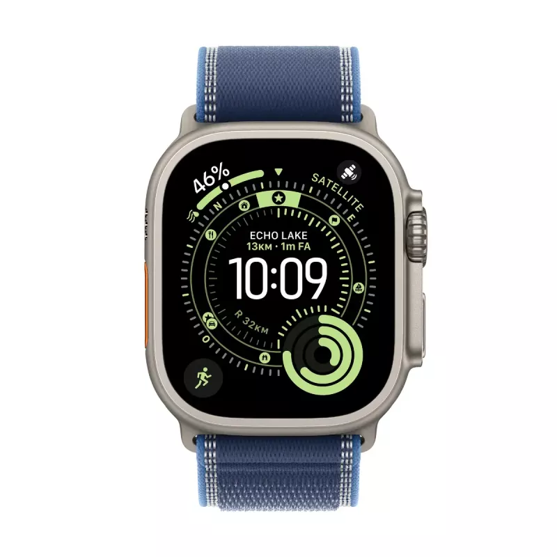 Apple Watch Ultra 3 GPS + Cellular 49mm dabīgā titāna korpuss ar zilu/spilgti zilu Trail Loop M/L siksniņu