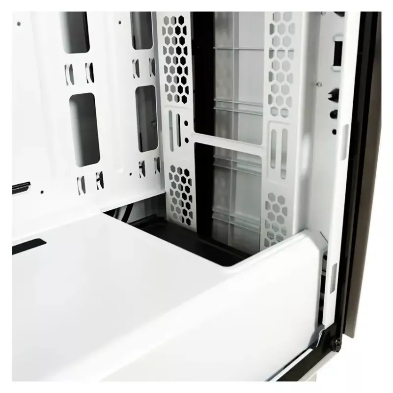 LC-Power Gaming 713W Midi Tower balts