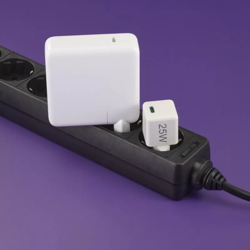 Hama 00201981 sienas lādētājs 25 W USB-C Quick Charge un Power Delivery balts