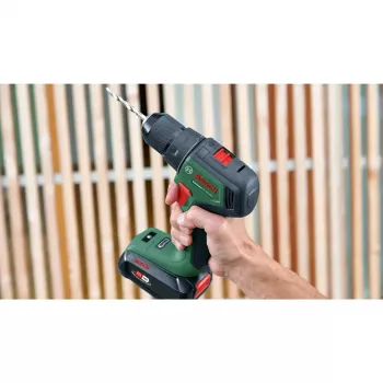 Bosch UniversalImpact 18V-60 bezvadu triecienurbis 1900 apgr./min, bezatslēgas patrona, 1.3 kg, melns/zaļš