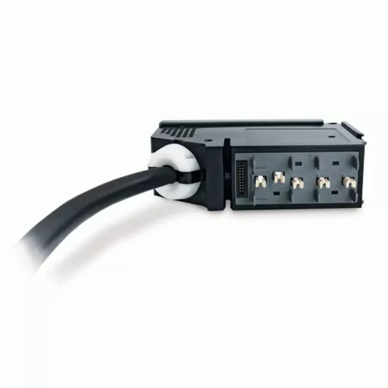 APC IT strāvas sadales modulis 3 Poli 5 Vadi 16A IEC309 1040cm