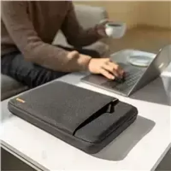 Aizsargmaciņa tomtoc TOM-A13-E01D 15–16 collu MacBook Pro un MacBook Air, melna