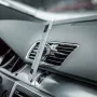 InLine 55266R sarkans 3-in-1 autoturētājs, statīvs un pirksta turētājs viedtālrunim