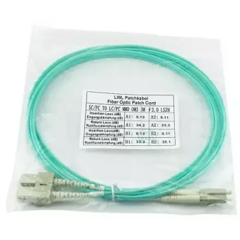 BlueOptics 055702T512000005M-BO Duplex optiskās šķiedras savienojuma kabelis (saderīgs ar Corning), LC-UPC/SC-UPC, daudzmodu OM3 50/125 µm, 5 m