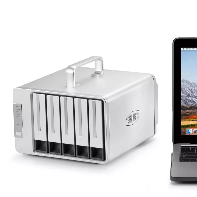 TerraMaster D5 Thunderbolt 3 disku masīvs 0 TB Pelēks