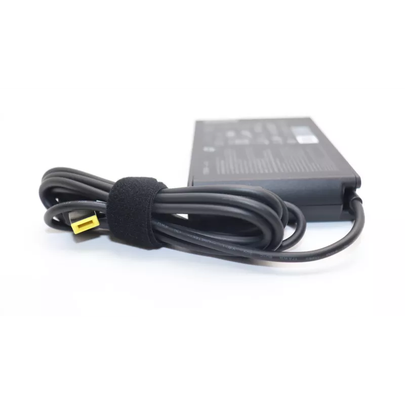 Lenovo 5A11K67847 tīkla adapteris 135 W Melns