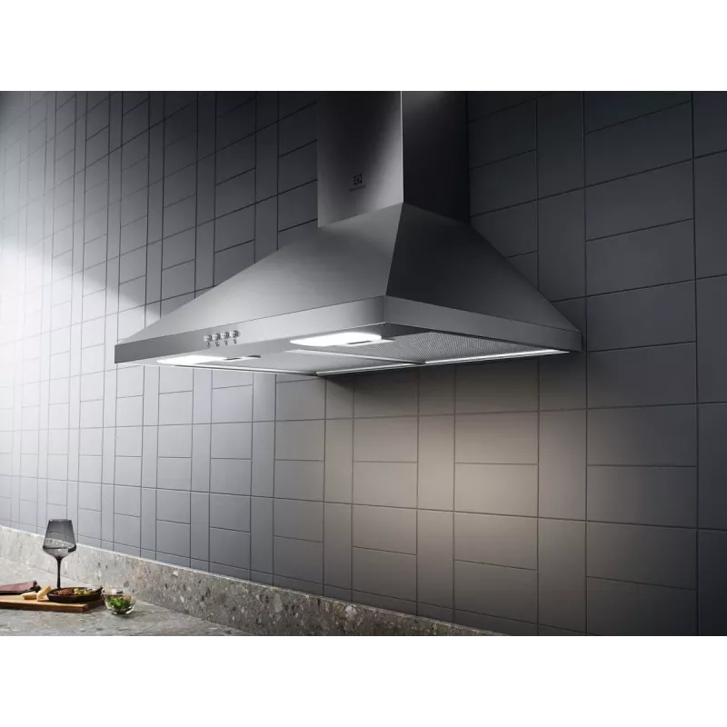 Electrolux LFC316X pie sienas montējams tvaika nosūcējs, nerūsējošais tērauds, 420 m³/h