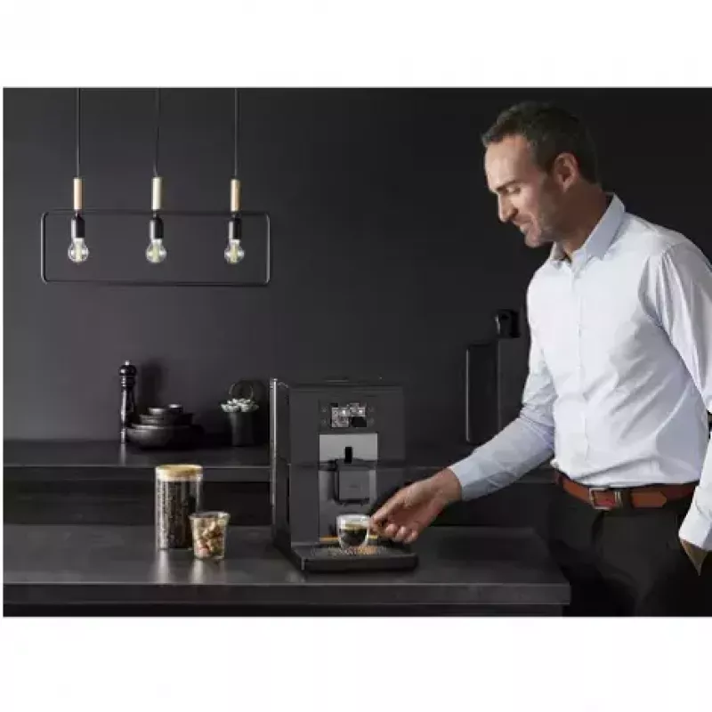 Kafijas automāts KRUPS EA875U, 3 L ūdens tvertne, 250 g pupiņu tvertne, Thermoblock, 1450 W