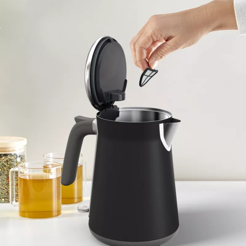 Elektriskā tējkanna Tefal KI6668E0 — 1.7 L, 2400 W, nerūsējošā tērauda korpuss, melna