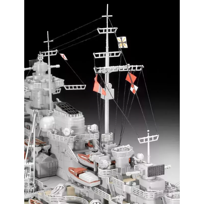 Kara flotes modelis Revell Bismarck montāžas komplekts 1:350