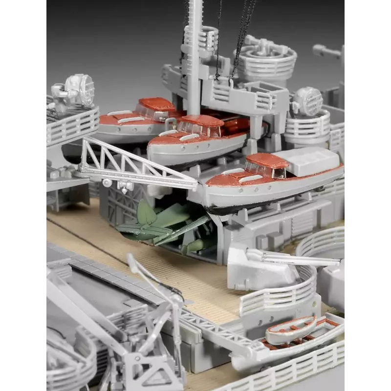 Kara flotes modelis Revell Bismarck montāžas komplekts 1:350