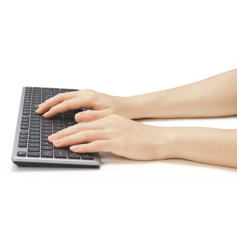 Kensington KB535 EQ uzlādējama daudz-ierīču tastatūra, Int ENG