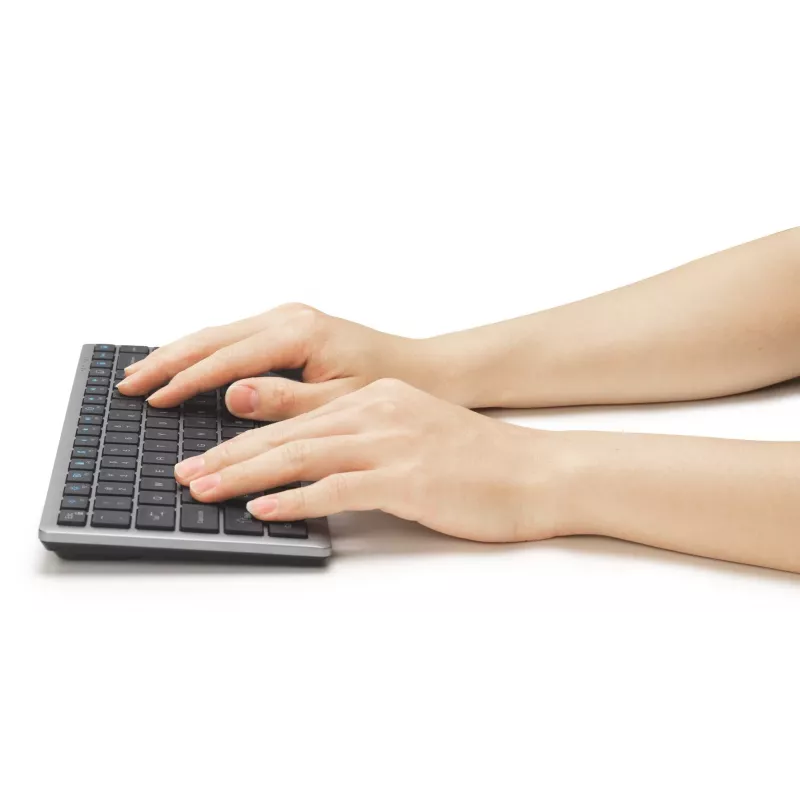 Kensington KB435 EQ bezvadu uzlādējama kompakta tastatūra