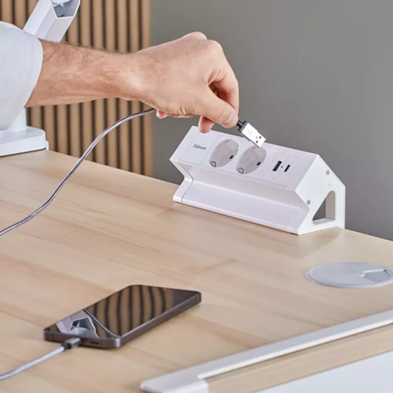 Fellowes 100137183 pagarinātājs 2 m 2 kontaktligzdas Balts