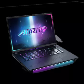 Portatīvais dators Gigabyte AORUS Master 18 BZH Ultra 9 275HX 32 GB 2 TB W11 Pro RTX 5090 240 Hz