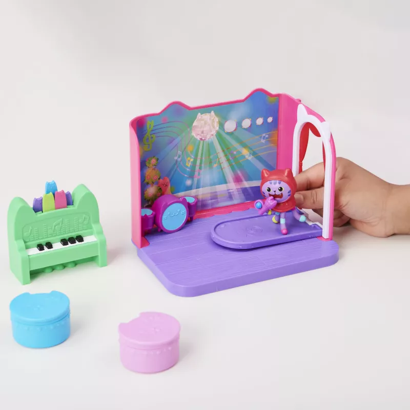 Gabby's Dollhouse Groovy Music Room ar DJ Catnip figūriņu, 2 aksesuāriem, 2 mēbelēm un 2 piegādēm