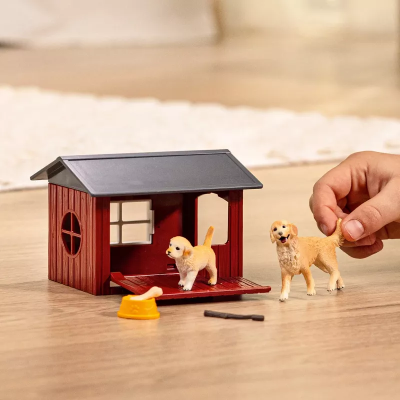 Schleich FARM WORLD Suņu būda ar zelta retrīveru