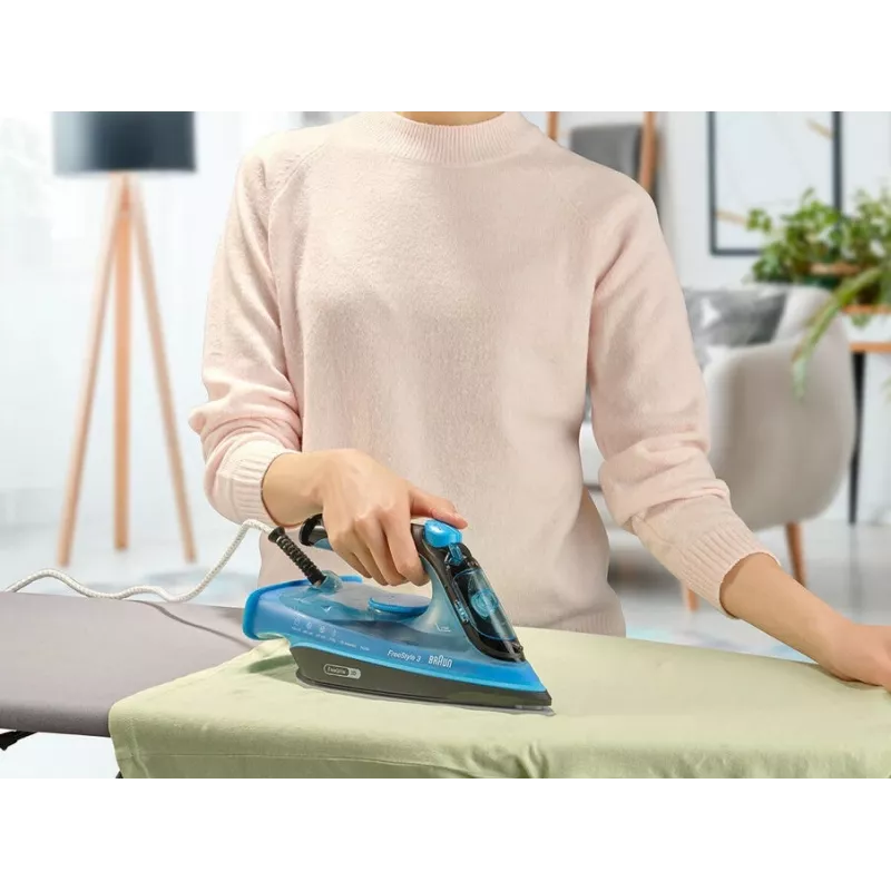 Braun FI3194BK Gludeklis ar tvaiku, keramikas zole, 2400 W, melns, zils