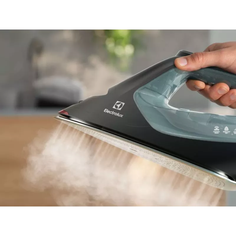 Electrolux E8SI2-8OG gludeklis ar RESILIUM zoli 2800 W Melns, Tumši zaļš
