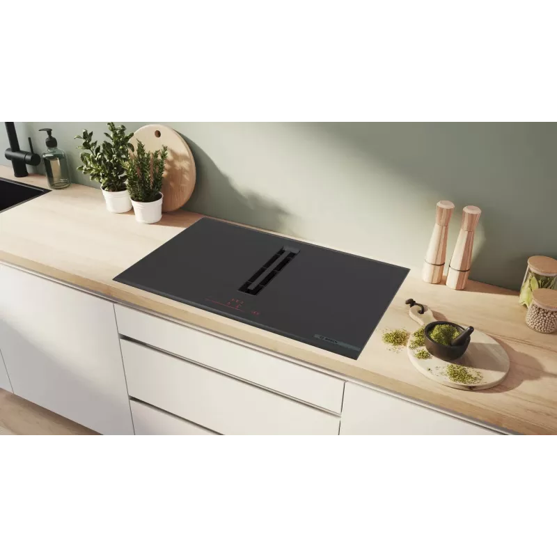 Bosch Serie 6 PVQ895H26E iebūvējamā indukcijas plīts ar tvaika nosūcēju, 80 cm, melna