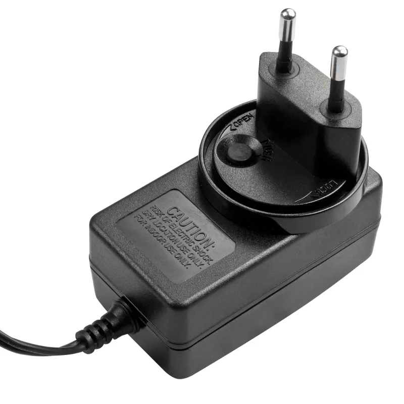 Lindy 5VDC 3A Daudzvalstu Strāvas Padeve, 5.5/2.5mm, 100-240 V, 50/60 Hz, 15 W, 5 V, Maiņstrāva-uz-Līdzstrāvu, 3 A