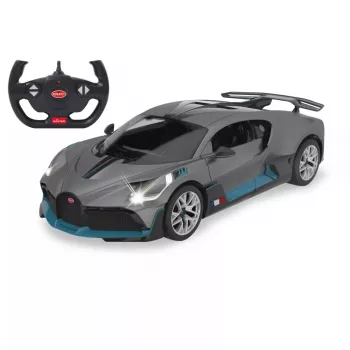 Sacīkšu auto uz ceļa Jamara Bugatti Divo