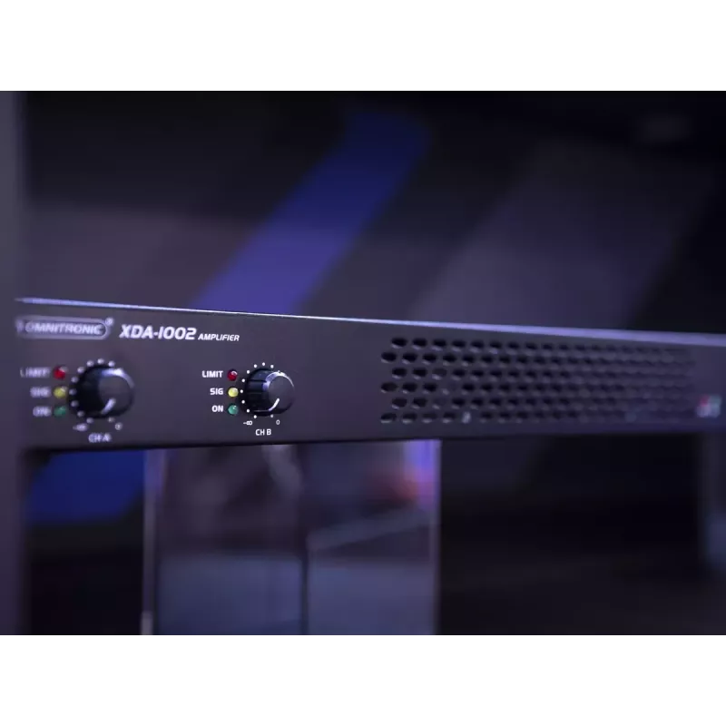 Audio pastiprinātājs Omnitronic 10451635 Performance/stage Melns