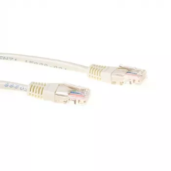 ACT Ivory 0,5 m U/UTP CAT5E lēciena kabelis ar RJ45 savienotājiem