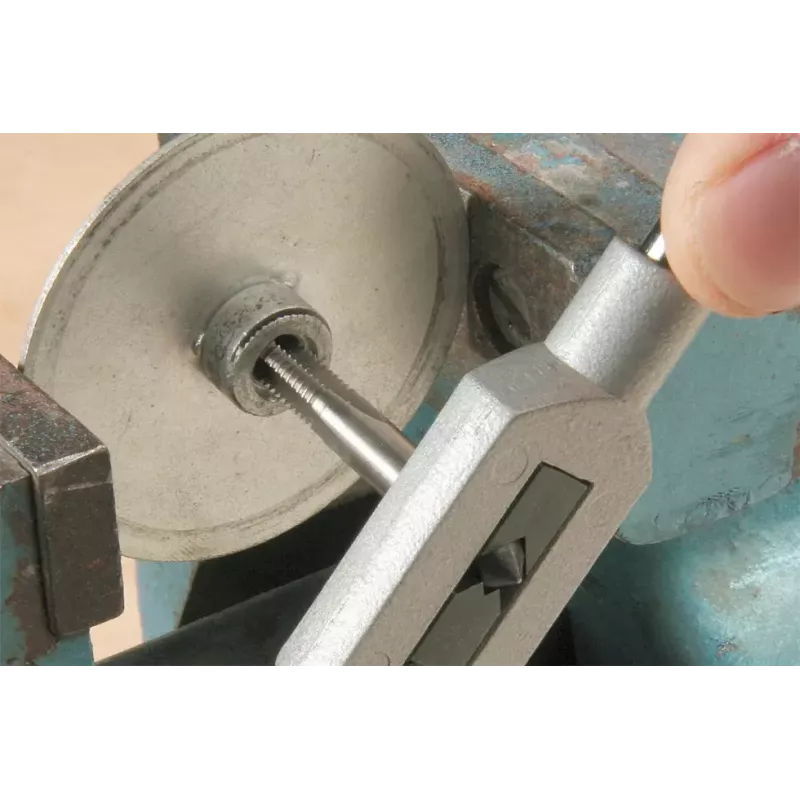 Vītņgriezis KWB 443303 ātrgriezējtērauds 40 mm pelēks