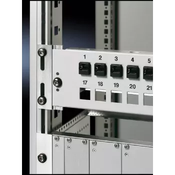Rittal DK 7246.060 metriskais statīva adapteris, 6U, 19/21 collas, 2 gab. iepakojumā