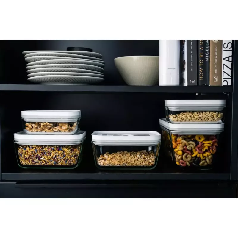 Pārtikas uzglabāšanas trauks ZWILLING FRESH & SAVE Taisnstūra stikls 1,6 L, plastmasas bloķējams vāks, piemērots cepeškrāsnij/mikroviļņu krāsnij