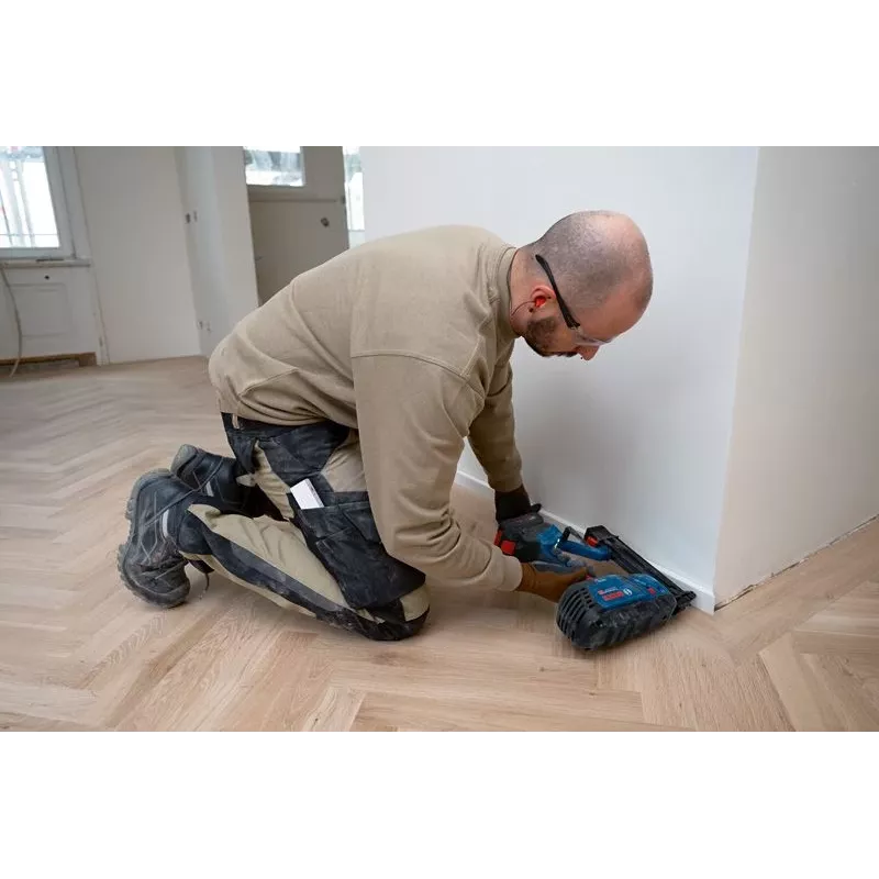 Bosch GNH 18V-50 M Professional Bezvadu Naglotājs