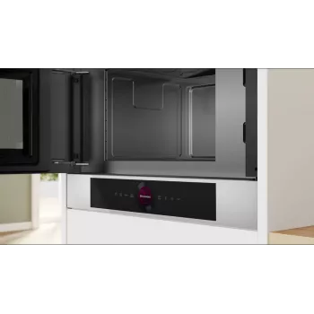 Bosch Serie 8 BFL7221W1 Iebūvējamā mikroviļņu krāsns, balta, 21 L, 900 W