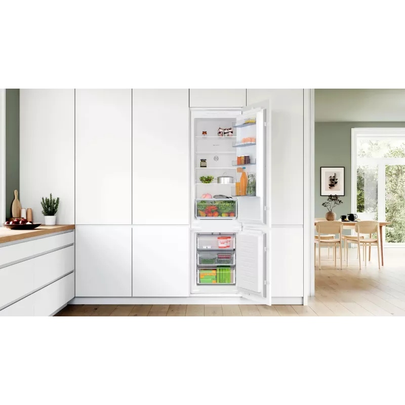 Bosch Serie 2 KIN96NSE0 ledusskapis-salvētājs Iebūvējamais 290 L Balts