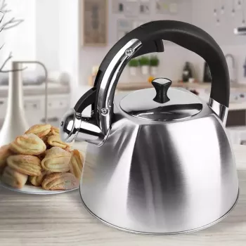 Maestro MR-1333 bezvadu svilpojošā tējkanna, 3 L, nerūsējošais tērauds