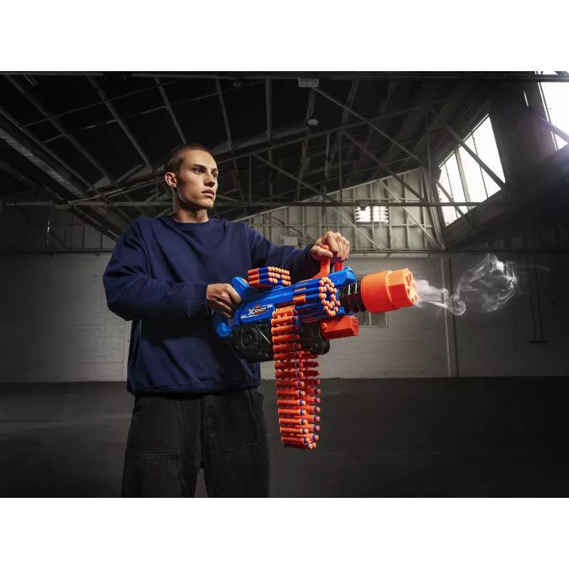 Zuru XSHOT Insanity Smoke N Barrel darbības šautene ar 72 putu bultām