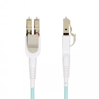 StarTech.com 5m LC-LC (UPC) OM4 pārslēdzams optiskais kabelis 50/125µm, 100G, bezinstrumentu polaritātes maiņa, zemi ievades zudumi, LSZH