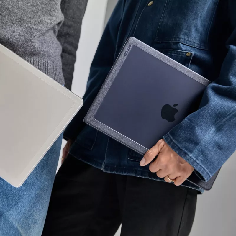 Incase Edge Hardshell MacBook Air 13 inch (M2/M3) aizsargmaciņš ar Makrolon®