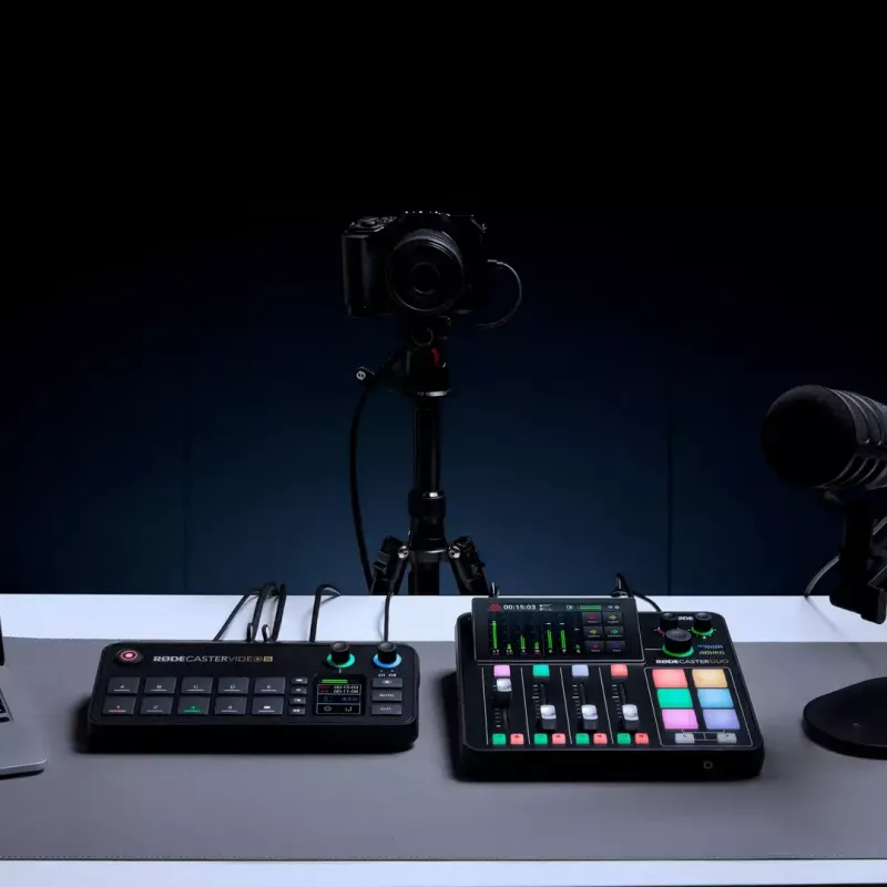 Daudzkanālu podkāstu un tiešraides producēšanas konsole Rode RodeCaster Video S RCVS-E — skārienekrāns, Wi‑Fi, Bluetooth 5.3, 5x USB-C, 3x HDMI ieeja, 1x HDMI izeja, microSD