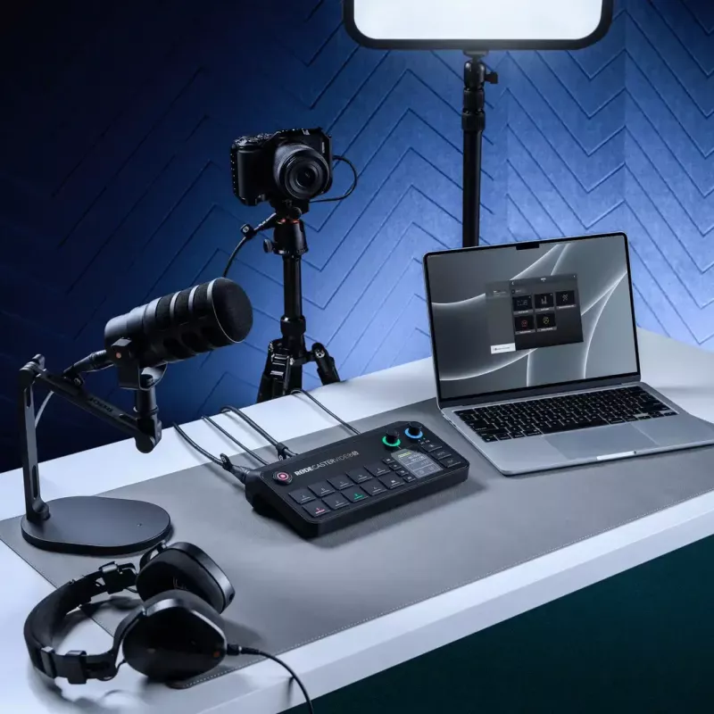 Daudzkanālu podkāstu un tiešraides producēšanas konsole Rode RodeCaster Video S RCVS-E — skārienekrāns, Wi‑Fi, Bluetooth 5.3, 5x USB-C, 3x HDMI ieeja, 1x HDMI izeja, microSD